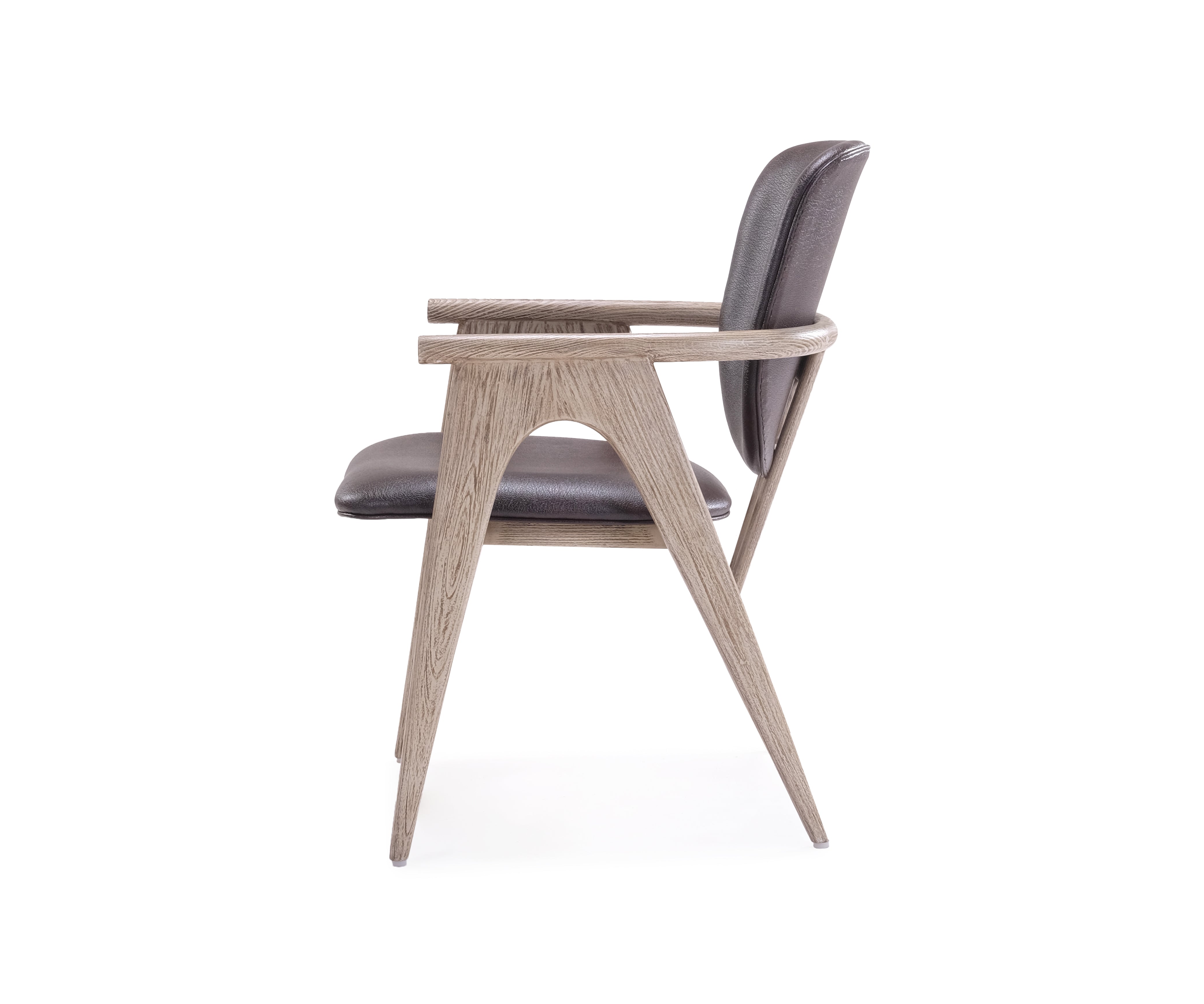 FLAY ACCENT CHAIR